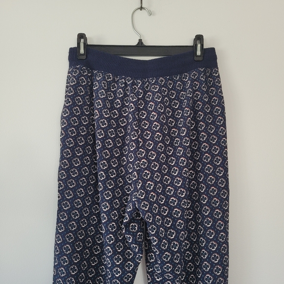 MAX STUDIO Tile Print Pattern Lightweight Blue Joggers - Picture 11 of 15